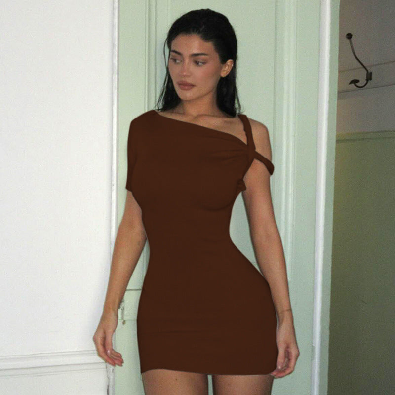 Women's Slim Hip Dress Summer Fashion One-shoulder Short Sleeve Solid Color Dresses